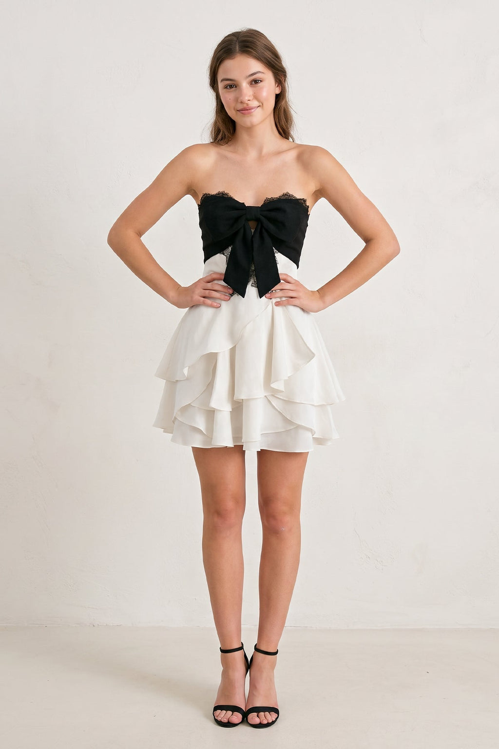 White Black Sweetheart A-Line Ruffled Chiffon Homecoming Dress with Bow